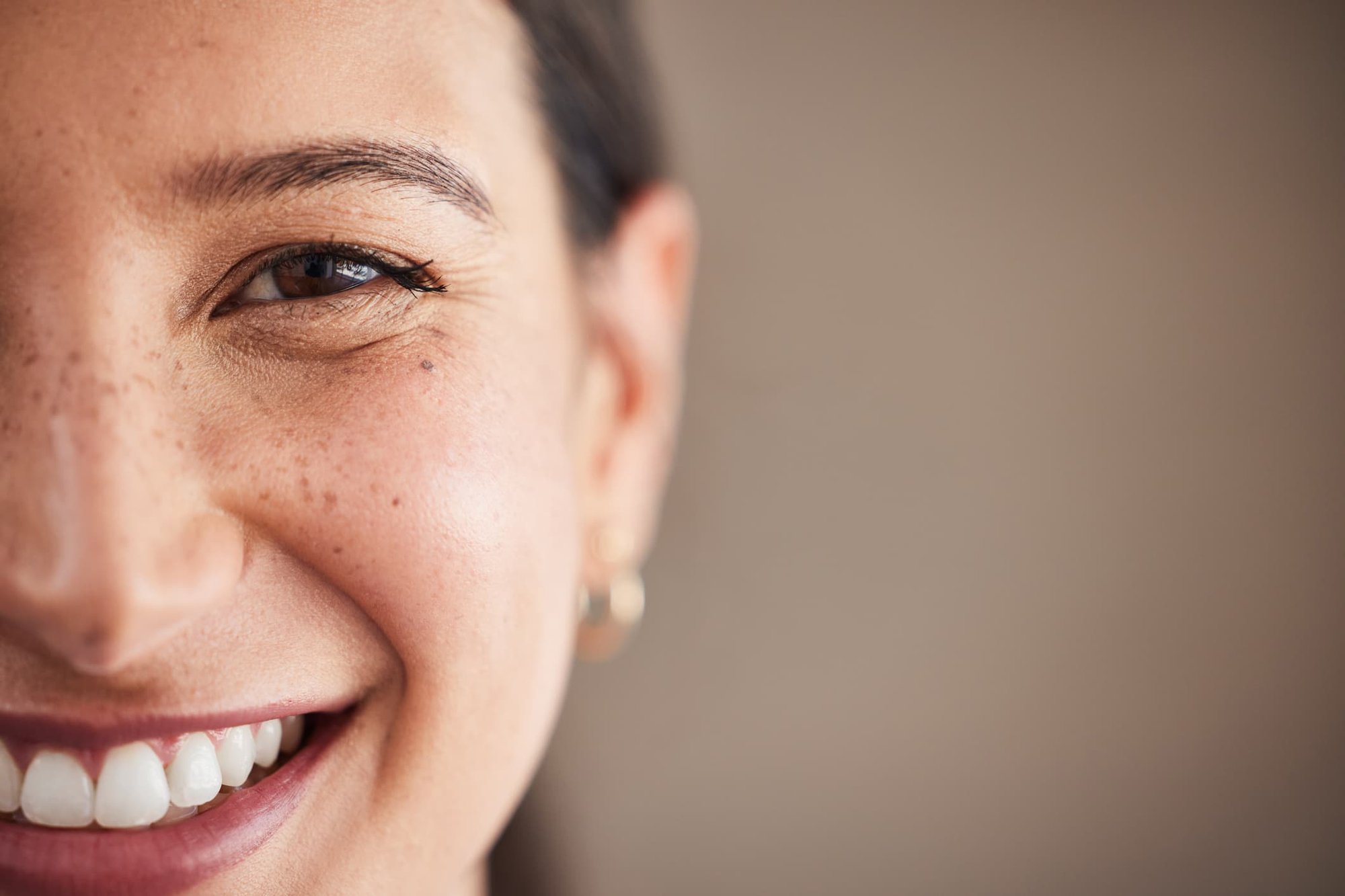featured image of woman smiling-1